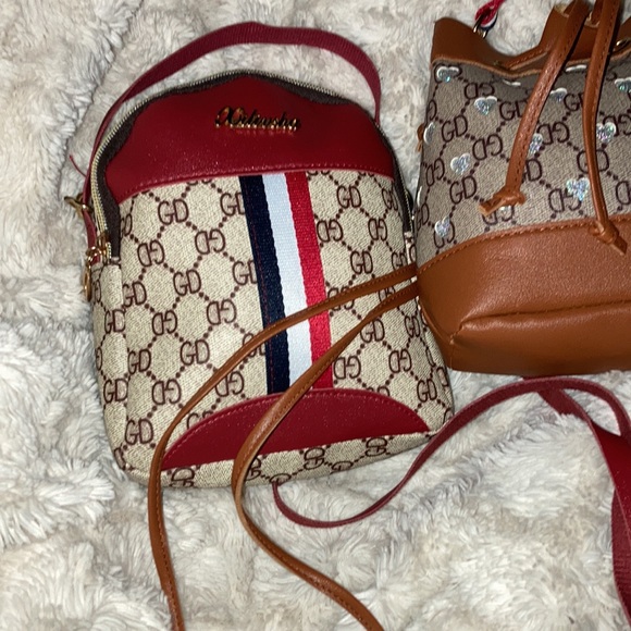 Cute mini BAGS 💜💚❤️ - Picture 10 of 17